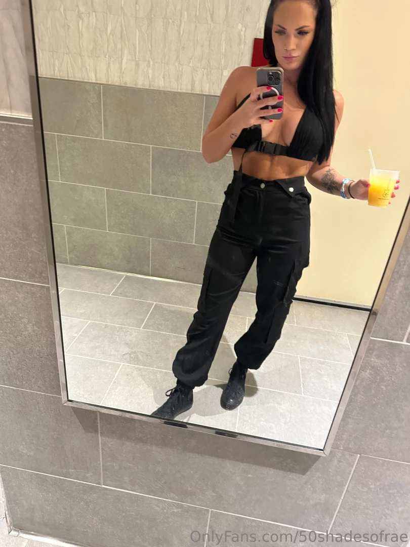 Concert ready how do you like my outfit 