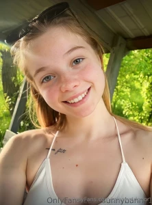 Big ass slut sunnybanny1 wants you to slap it this naughty loves to part 20