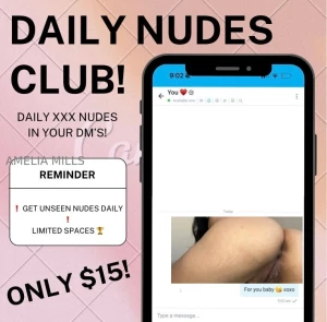 Let me spice up your christmas holidays with my sexy naked body i know