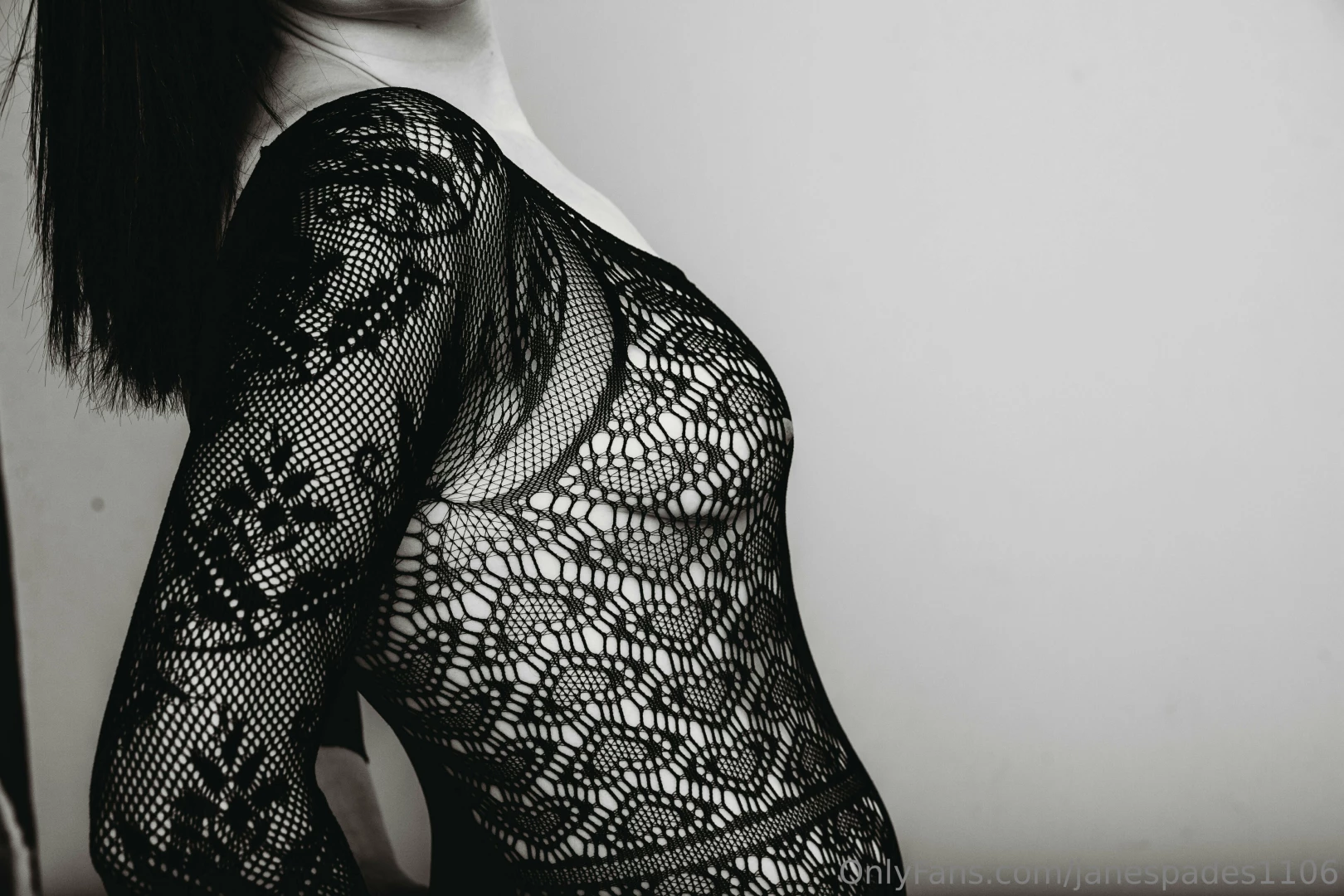 Love how my nipple peaks out in this photo 