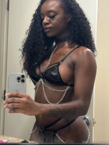 5 for 5 pussy pics today i really wanna show you how tight and wet i