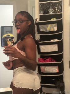 What do you like to see ass or titties tip me in my dms right now to