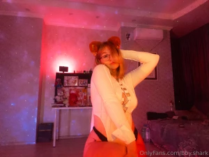 The foxy look looks so good on me really