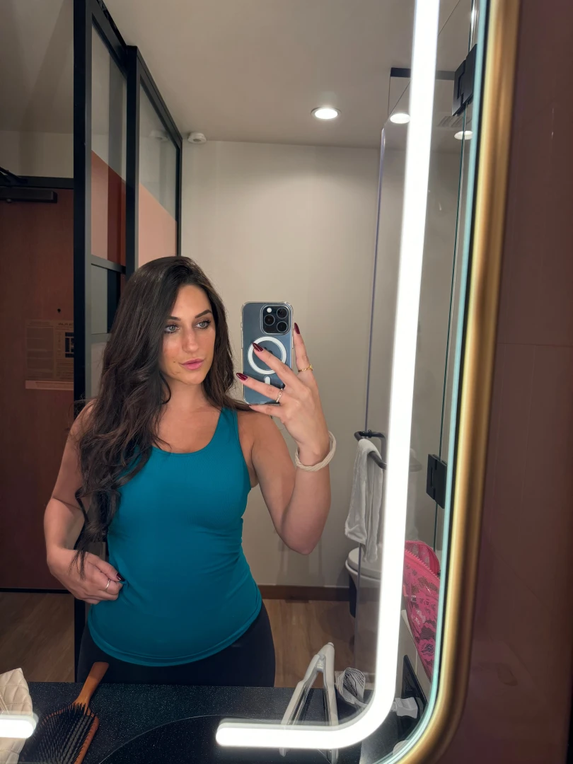 Are you up babe leave a tip amp i ll send you a voice note now 