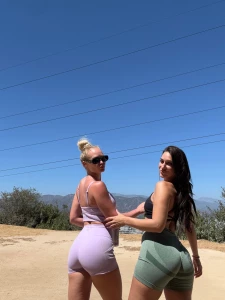 Surprise live tonight with brunchbabe 7pm pst