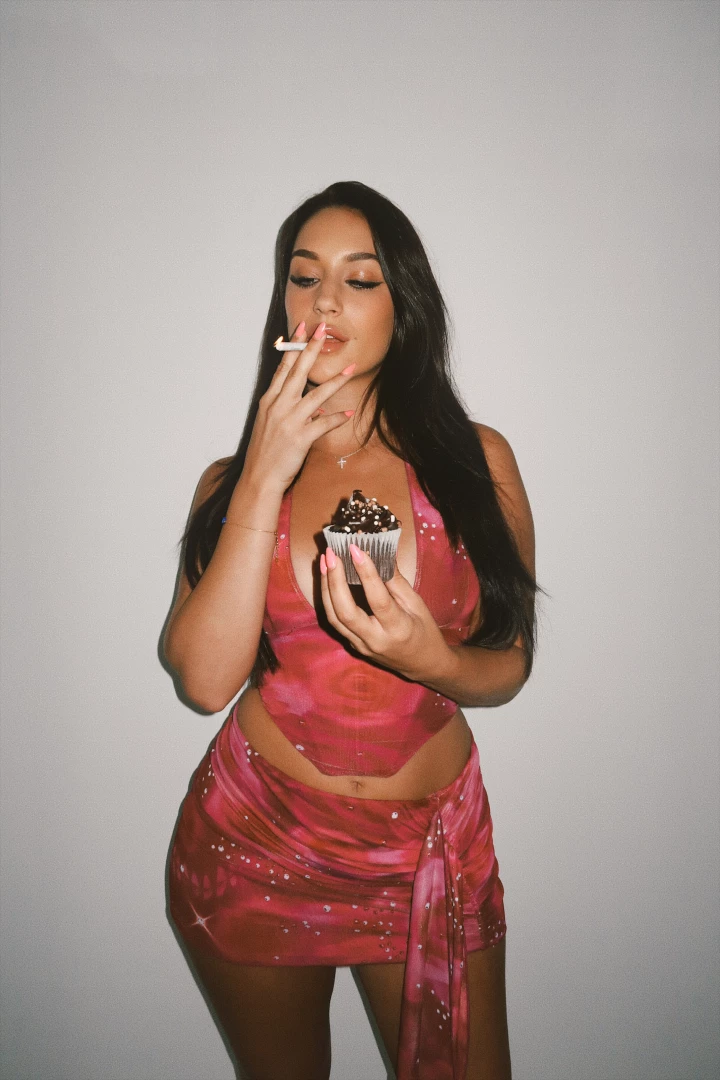 Love a pink bday fit 