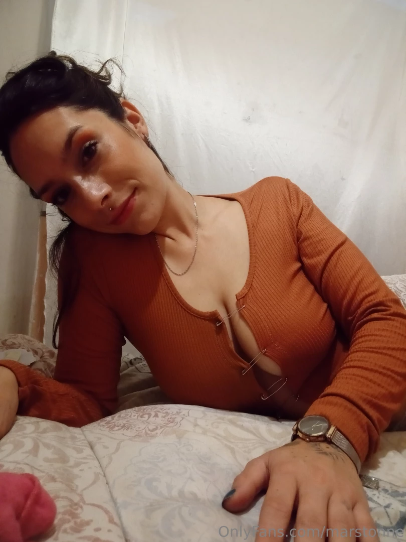 Active baby request your personalized videos or content about feet 