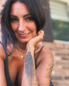 Good morning monday start this week off right head over to