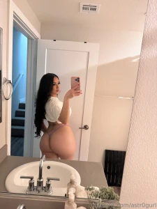 It ain t my bday but i m always serving cake