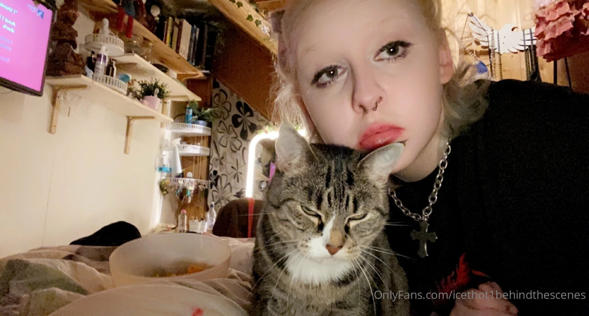 Covid finally got me do i look pale so here is what my day looked like part 4 