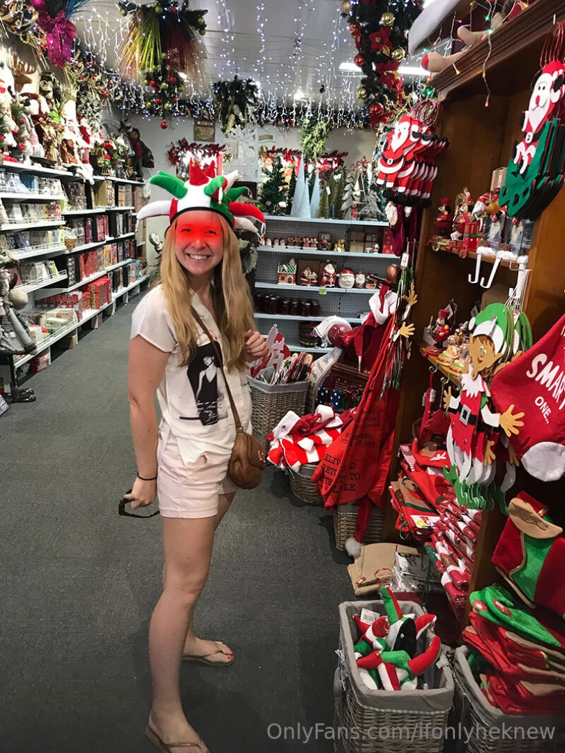 An amazing xmas store 