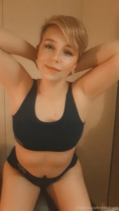 I might be a pizza-loving geek girl but i do try to balance that out part 9