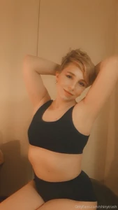 I might be a pizza-loving geek girl but i do try to balance that out