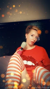 Dear santa it is not very easy for me to be a good girl i have decided part 7
