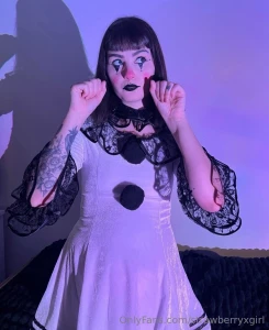 Do you like clown girls ps these pictures get naughtier just wait part 19