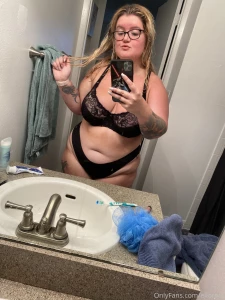 Good morning everyone just a little fun while getting dressed have a