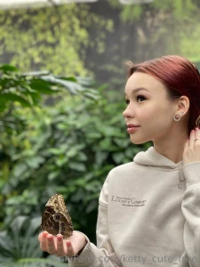 I don t need the sun to shine bright my light comes from within