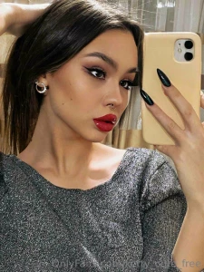 Today s mood unstoppable snapped a quick selfie because i couldn t