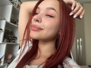 Enjoying the little moments and feeling absolutely gorgeous today