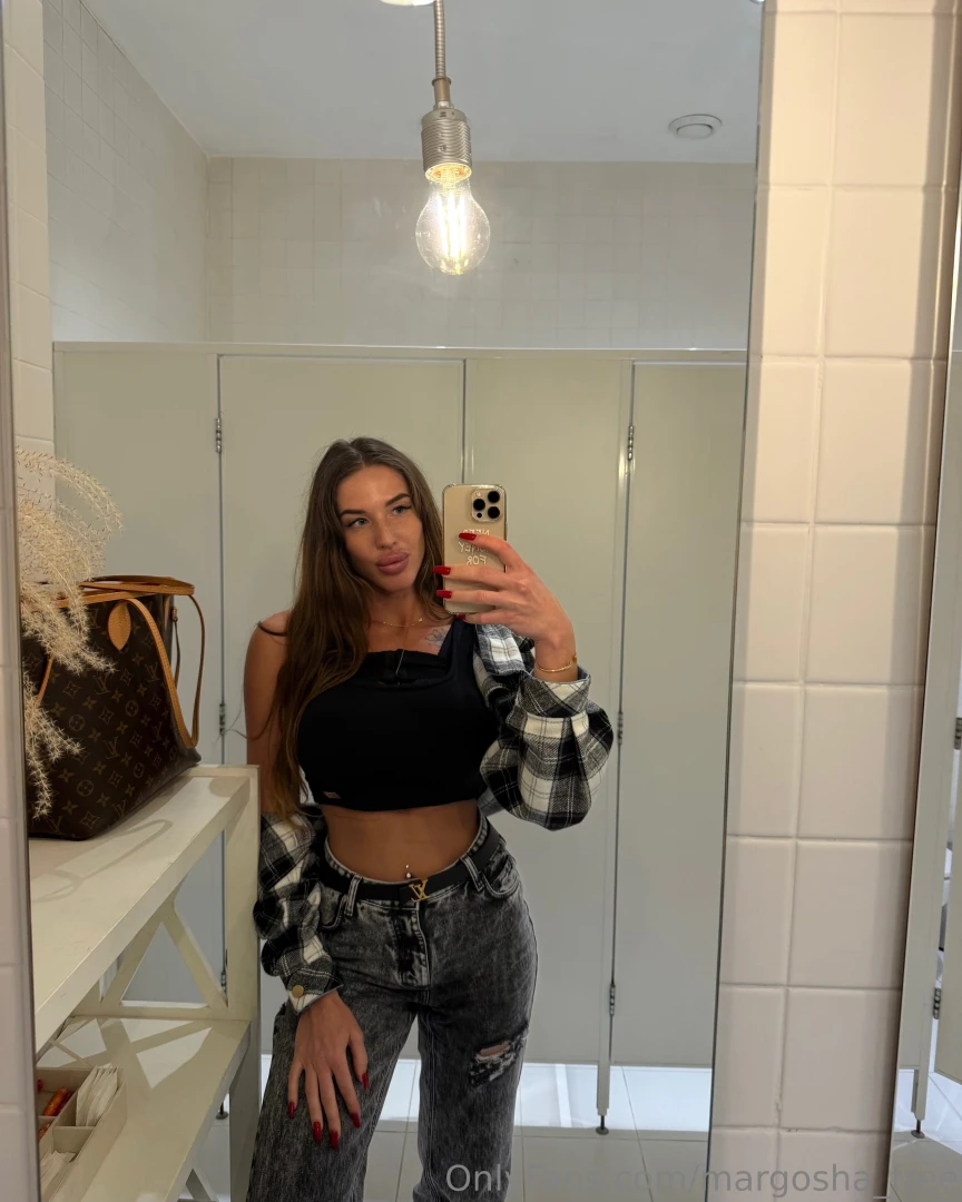 Mirror moments are the easiest way to check in with yourself casual part 1 