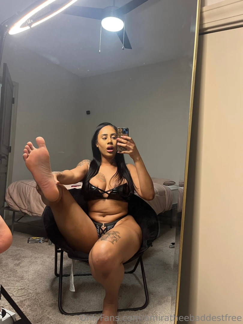 Had so much fun making myself squirt in this outfit 