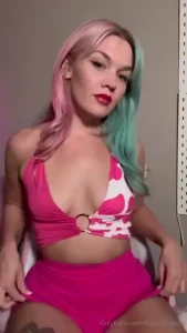 Hey babe do you like my outfit