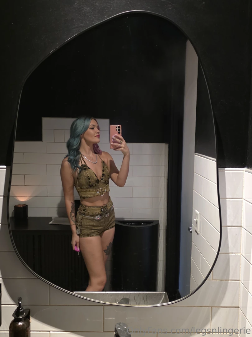 Post malone was so fun lastnight it was such a good day part 1 