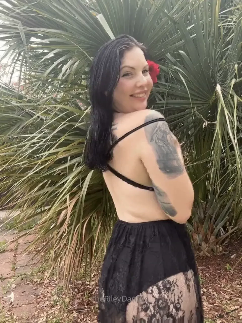 Join my no ppv page for no ads- no spam - just me being naked all the 