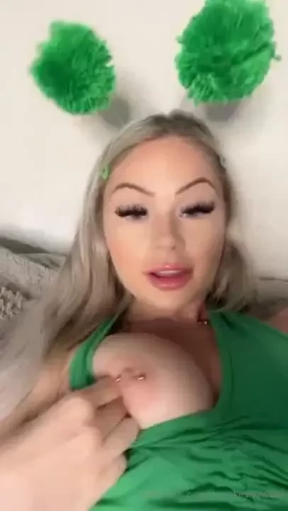 All i can think about is how lucky i m gonna get today 