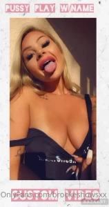 brookeshowsxx - Available for one fan only do you want it 