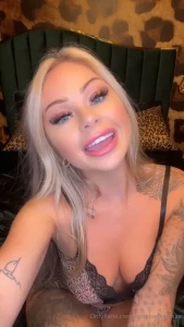 brookeshowsxx - Don t be shy babe snap a selfie and send it to me asap 