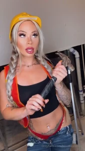 brookeshowsxx - Are you gonna show me your hammer 