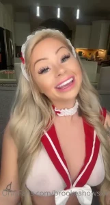 brookeshowsxx - Am i on your christmas wish list 