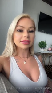 brookeshowsxx - Question is it difficult to find a boyfriend as a porn star 