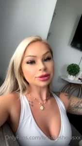 brookeshowsxx - Question do you do video calls 