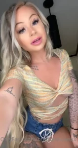 brookeshowsxx - Hi good morning want some coffee 