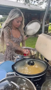 brookeshowsxx - Pro tip mashed potatoes amp gravy to go in a red solo cup you re 