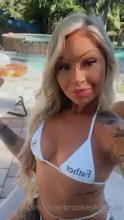 Pool day don t careeree 