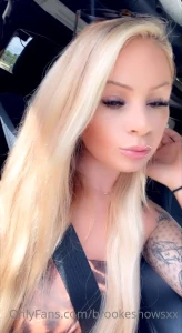 brookeshowsxx - Good or bad girl comment 