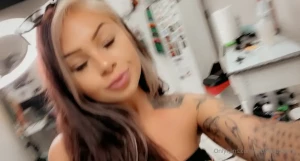 brookeshowsxx - Gonna fuck my tattoo artist 