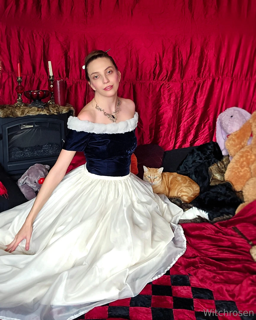 The first of my yule holidays chrimis sets i added white fur to this 