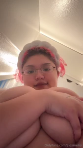 Back from the gym who wants to take a shower with me