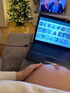 Heyy i just wanted to let you know that i m planning a baby shower