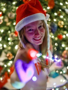 Merry christmas from your favourite milf