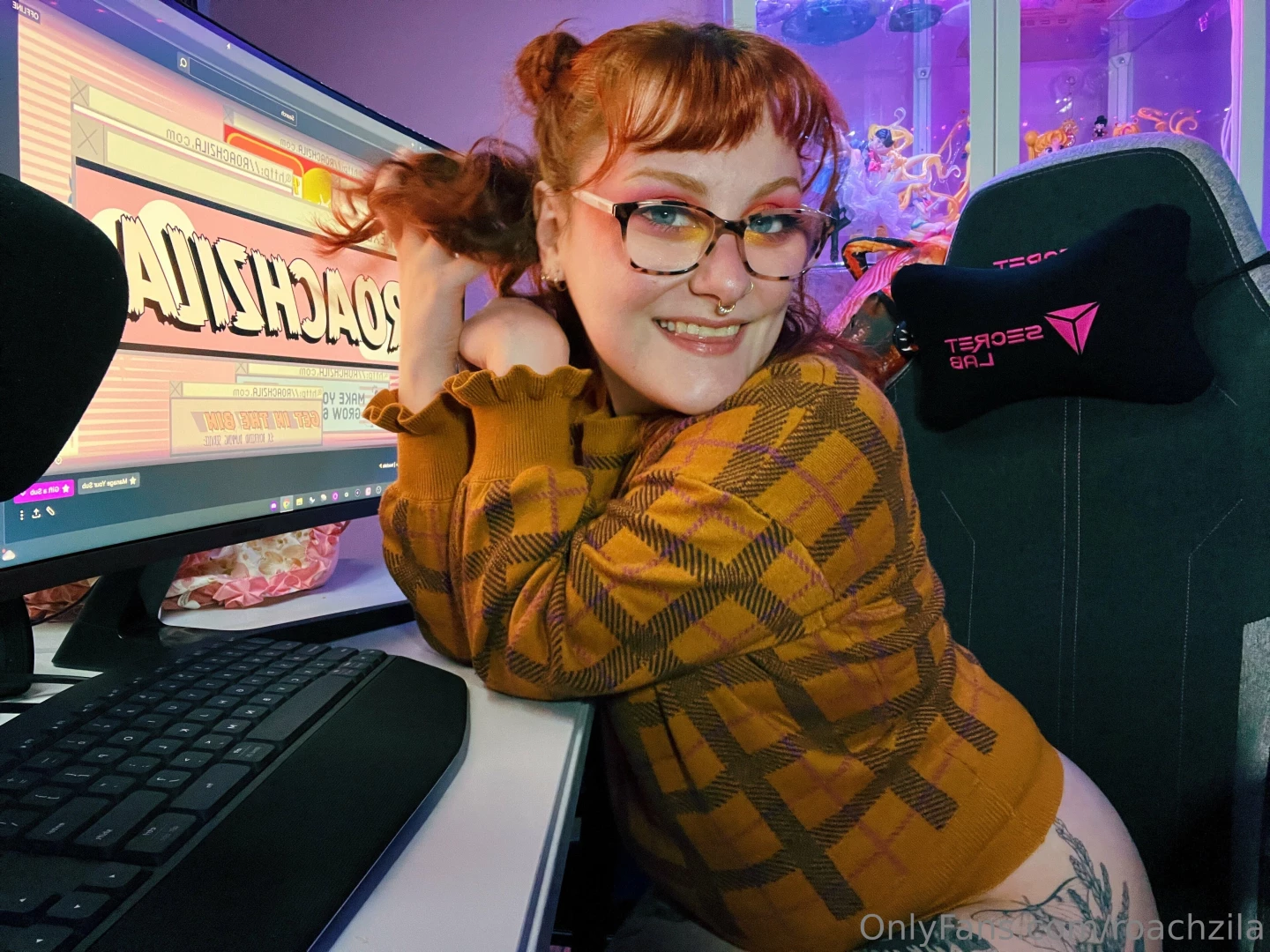 Want to play games with me you can watch the game or me 