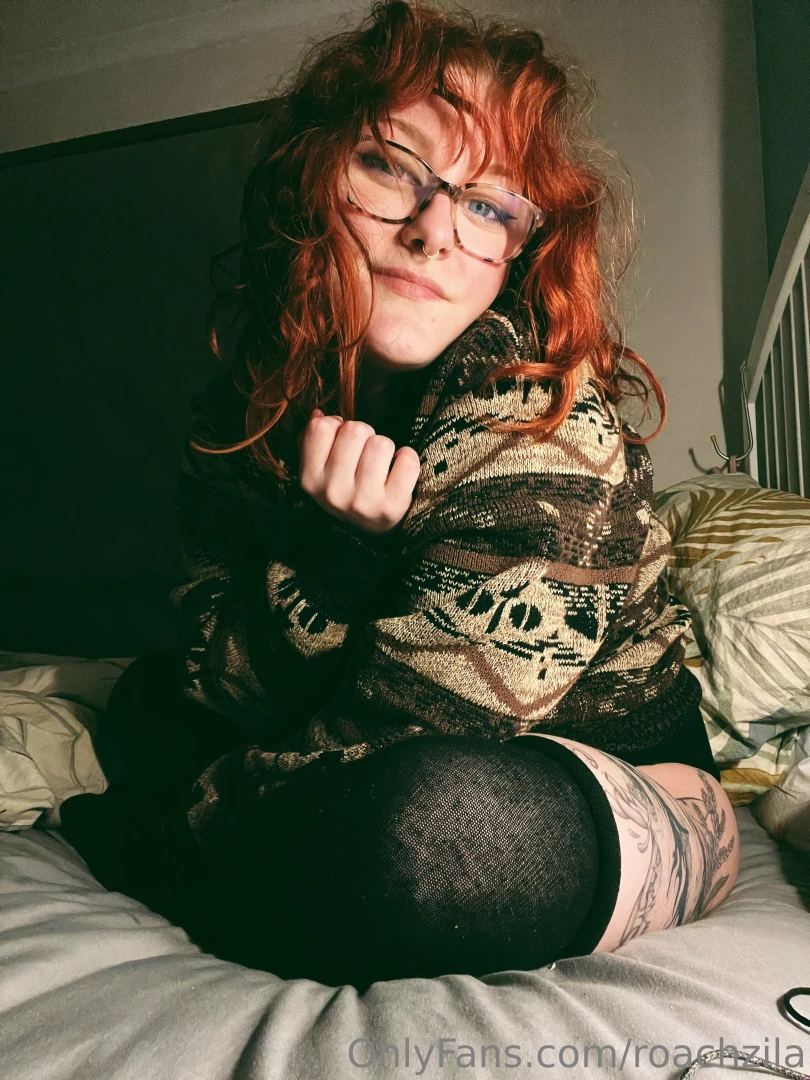 Want to get cozy with me sweaters thigh highs and staying in while it 