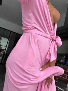 Wonder what i m hiding