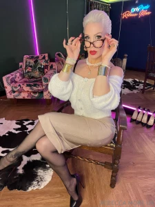 Naughty minds stay late