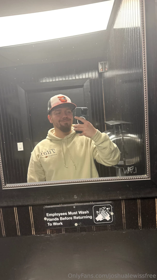 Would you go out to bar with me 