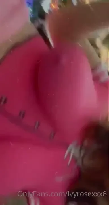 Happy valentines day dm me for how to get my snapchat for some extra 